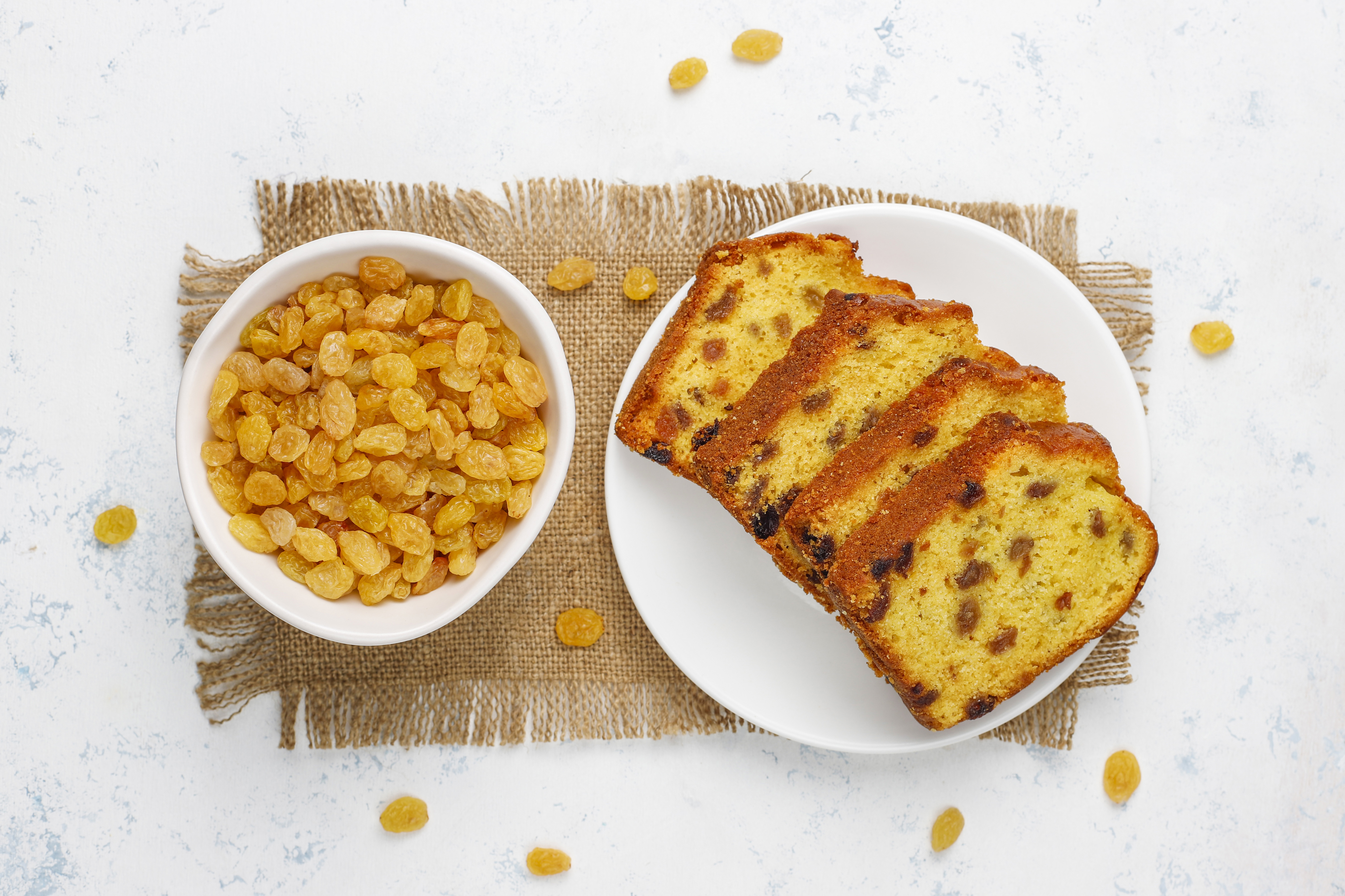 image banner traditional-raisin-cake-slices-with-raisin-top-view